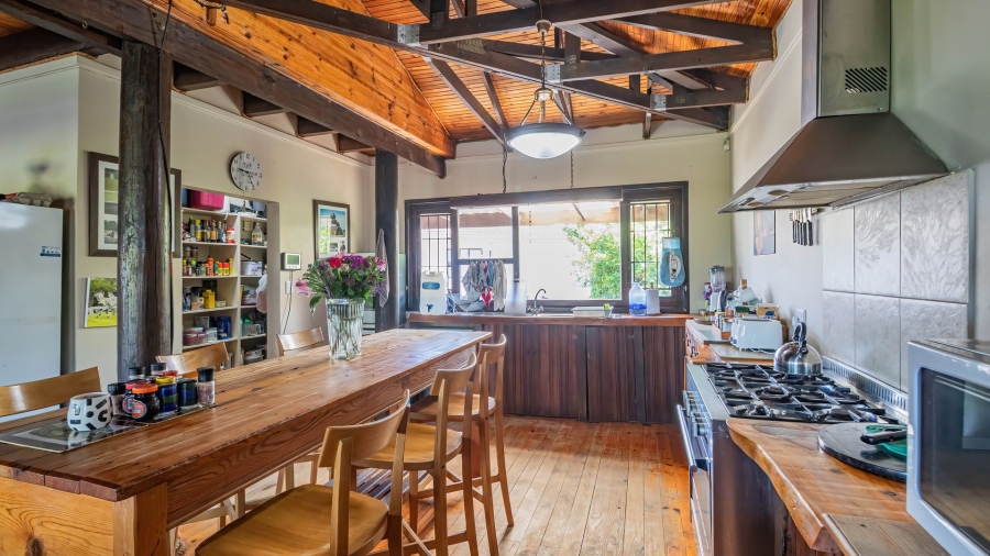 5 Bedroom Property for Sale in Lovemore Park Eastern Cape